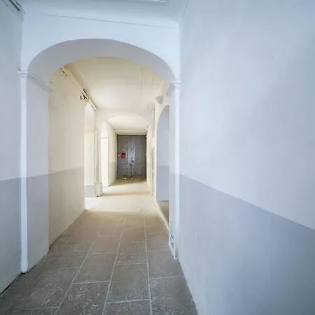 Buro Bed & Relax アパート