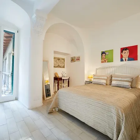 Buro Bed & Relax * Parme